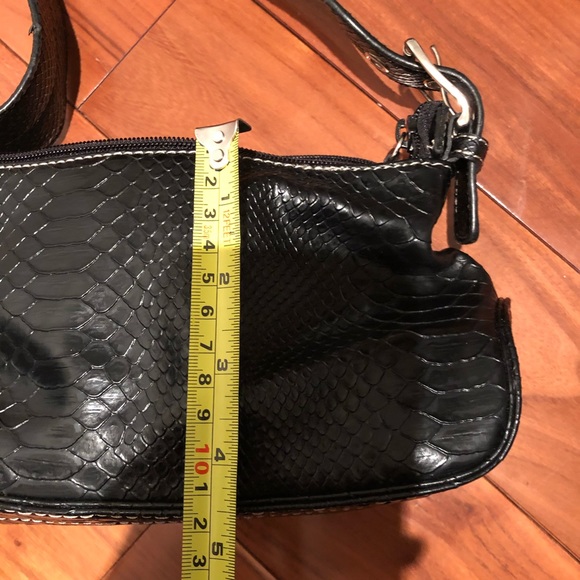 Nine West Black Snake Skin Trendy Boho Purse - Picture 8 of 8